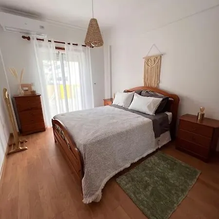 Apartamento T1/piscina Na Praia Da Rocha * بورتيماو