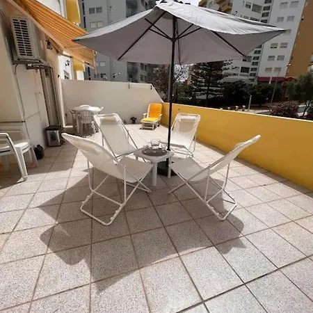 Apartamento T1/piscina Na Praia Da Rocha * بورتيماو